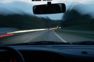 Вождение автомобиля в темное время суток