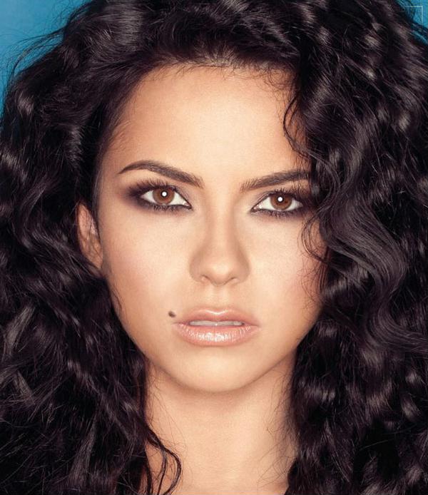 Макияж для брюнеток: карие, зеленые и голубые глаза