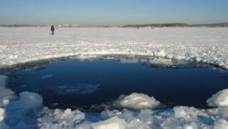 Метеорит упал на Урал! Видео!