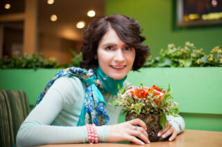 Интервью с певицей Женей Тополь