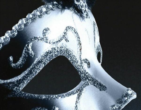 Джеймс — На пятьдесят оттенков темнее