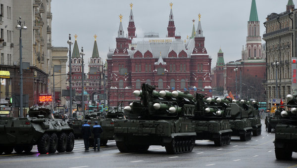 Танки в Москве!