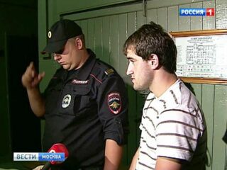 Байкер защитил девушку от кавказцев