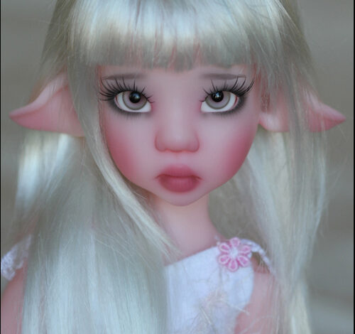 Открыт преордер на розовую Лариссу Kaye Wiggs