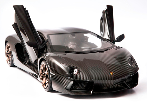 самая дорогая игрушечная машинка миниатюра Lamborghini Aventador LP 700-4