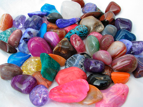 Камни и минералы, свойства, фото. Драгоценные камни.