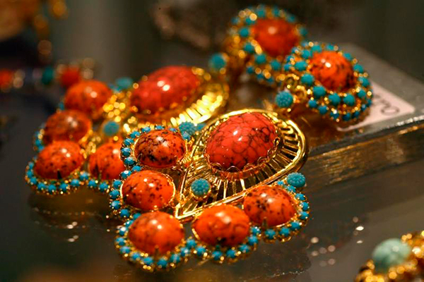 Бижутерия от винтажа до наших дней