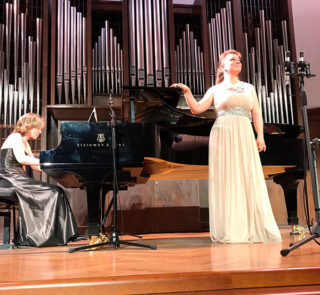 Сольный концерт Любови Петровой