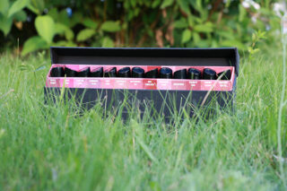 Сияющая гелевая губная помада Mary Kay