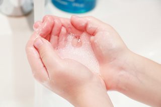 Гель для умывания Uriage. Обогащенный дерматологический гель, отзывы