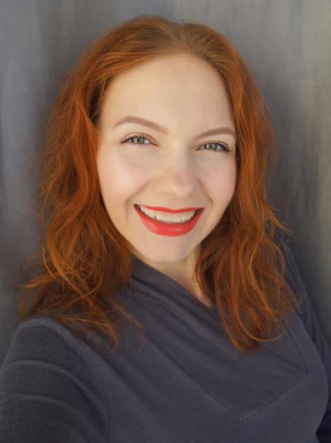 Essence butter stick glossy love 03 strawberry soft