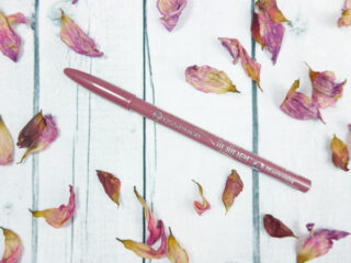 Essence lipliner 06 satin mauve — обзор