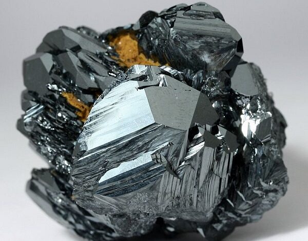 Камень гематит