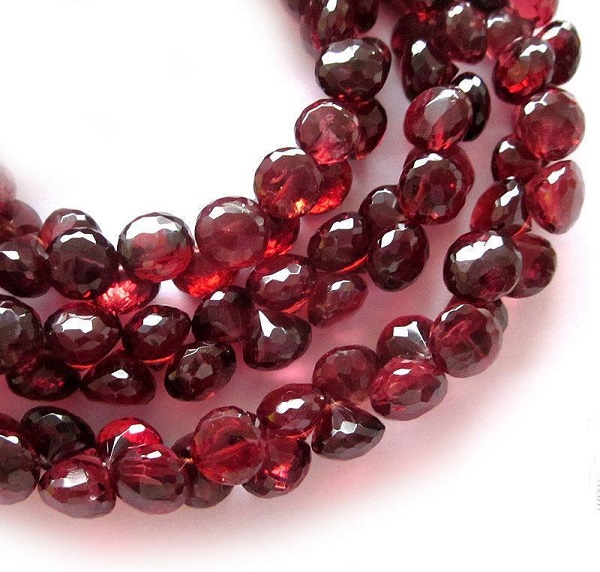 Камень гранат