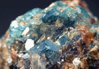 Камень Халцедон