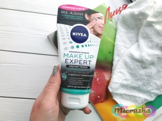 Чёрная пенка для умывания Nivea Make Up Expert для жирной кожи. Отзыв.
