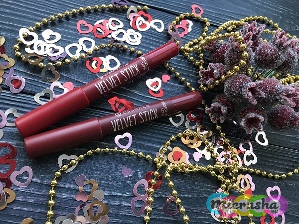 Помада-карандаш Velvet Stick Matt Lip Color от Essence. 2 ярких оттенка. Свотчи. Обзор.