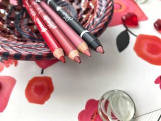 Карандаш для губ. Очень бюджетная подборка.