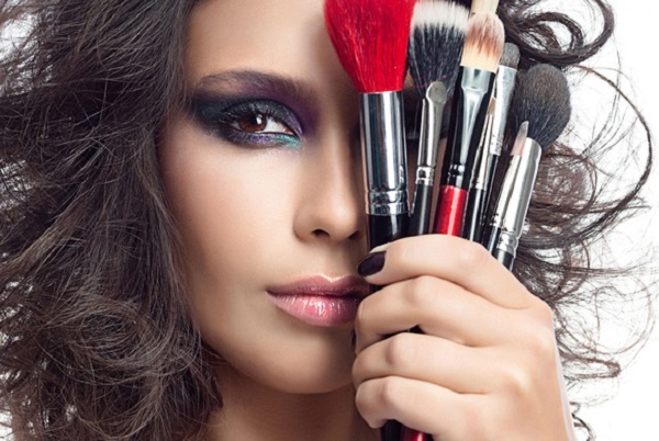 Осенняя косметичка. Обновляем, убираем все лишнее.