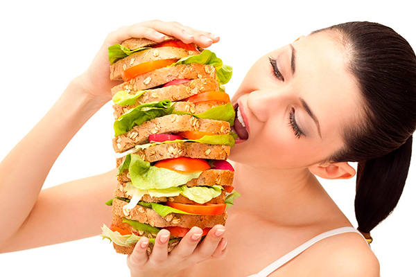 Почему вы переедаете: 6 причин переедания