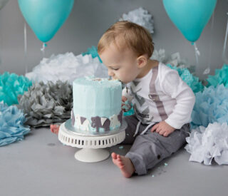 Подарок ребенку на 1 год: что подарить малышу?