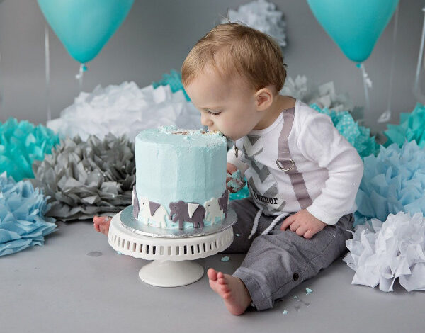 Подарок ребенку на 1 год: что подарить малышу?