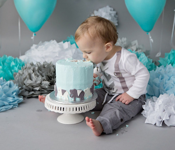 Подарок ребенку на 1 год: что подарить малышу?