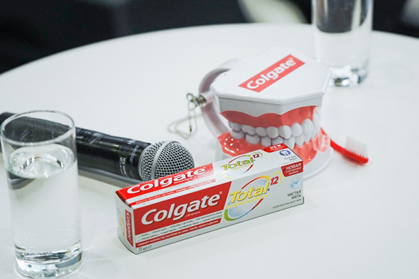 Новое поколение зубной пасты Colgate Total