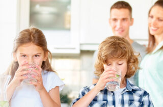 Как купить питьевую воду. И нужно ли это делать?!