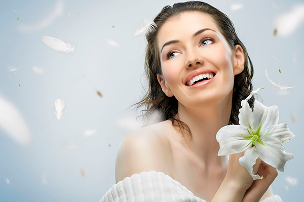 Косметические средства для весны и лета. Обзор средств Clarins