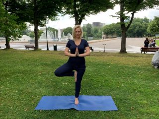 Три асаны для красивой фотосессии