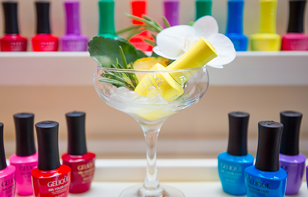 Тропики пришли в салоны «Пальчики»