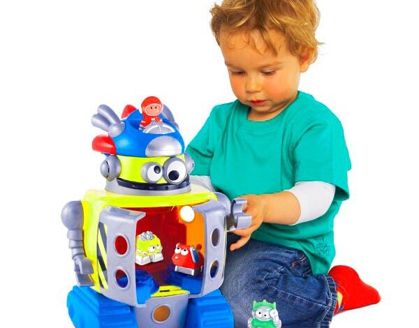 Что подарить мальчикам на 23 февраля? Возраст от 0-18 лет